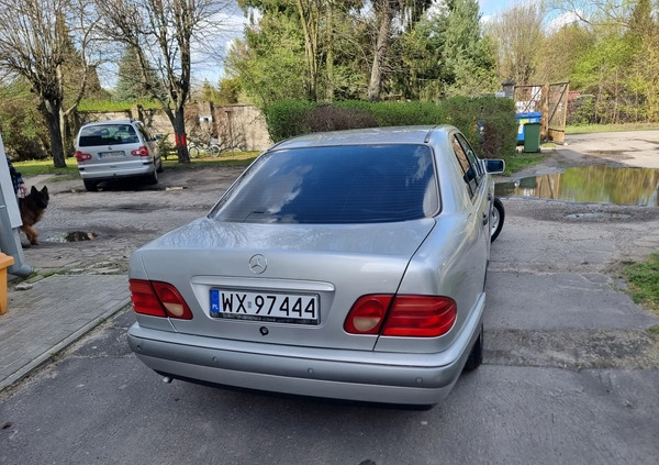 Mercedes-Benz Klasa E cena 5900 przebieg: 347000, rok produkcji 1997 z Pruszków małe 232